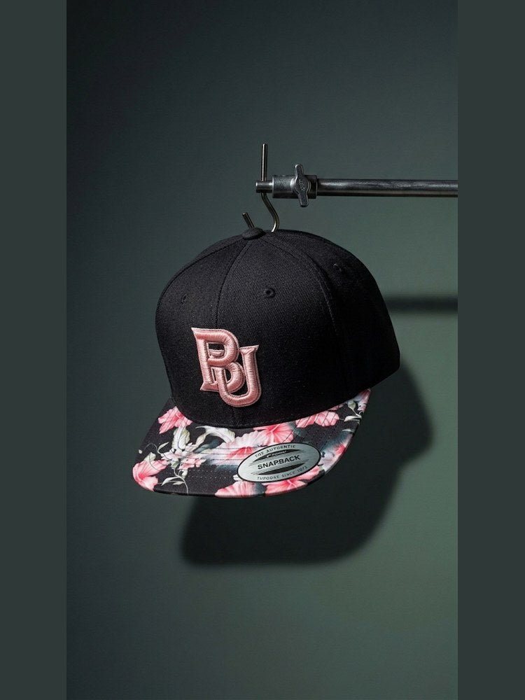 Casquette Tropical Pink suspendue